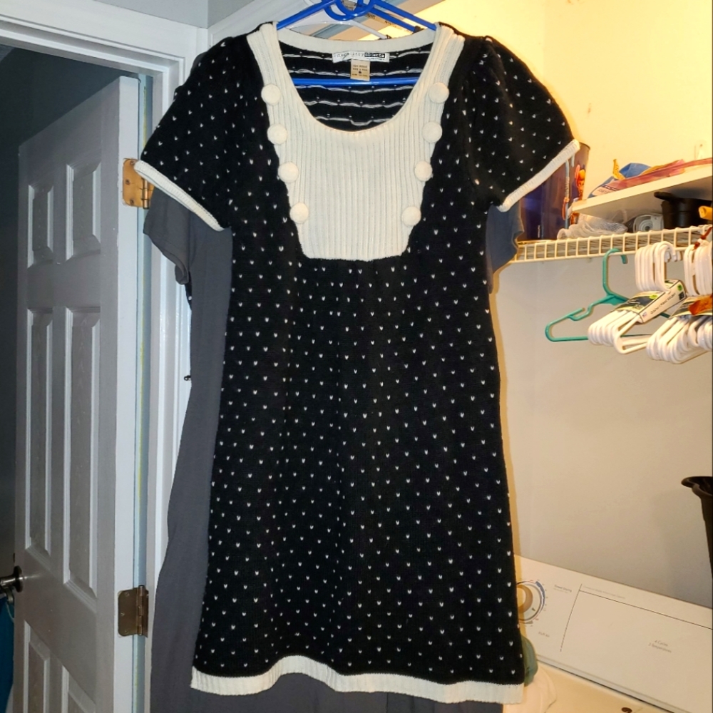 Vintage Short-Sleeve Sweater Dress with Heart PolkaDots (PolkaHearts?)